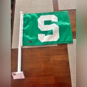 Michigan State University car flag. ‎ NWOT